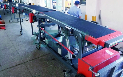 引き出し伸縮ベルト搬送機(jī)